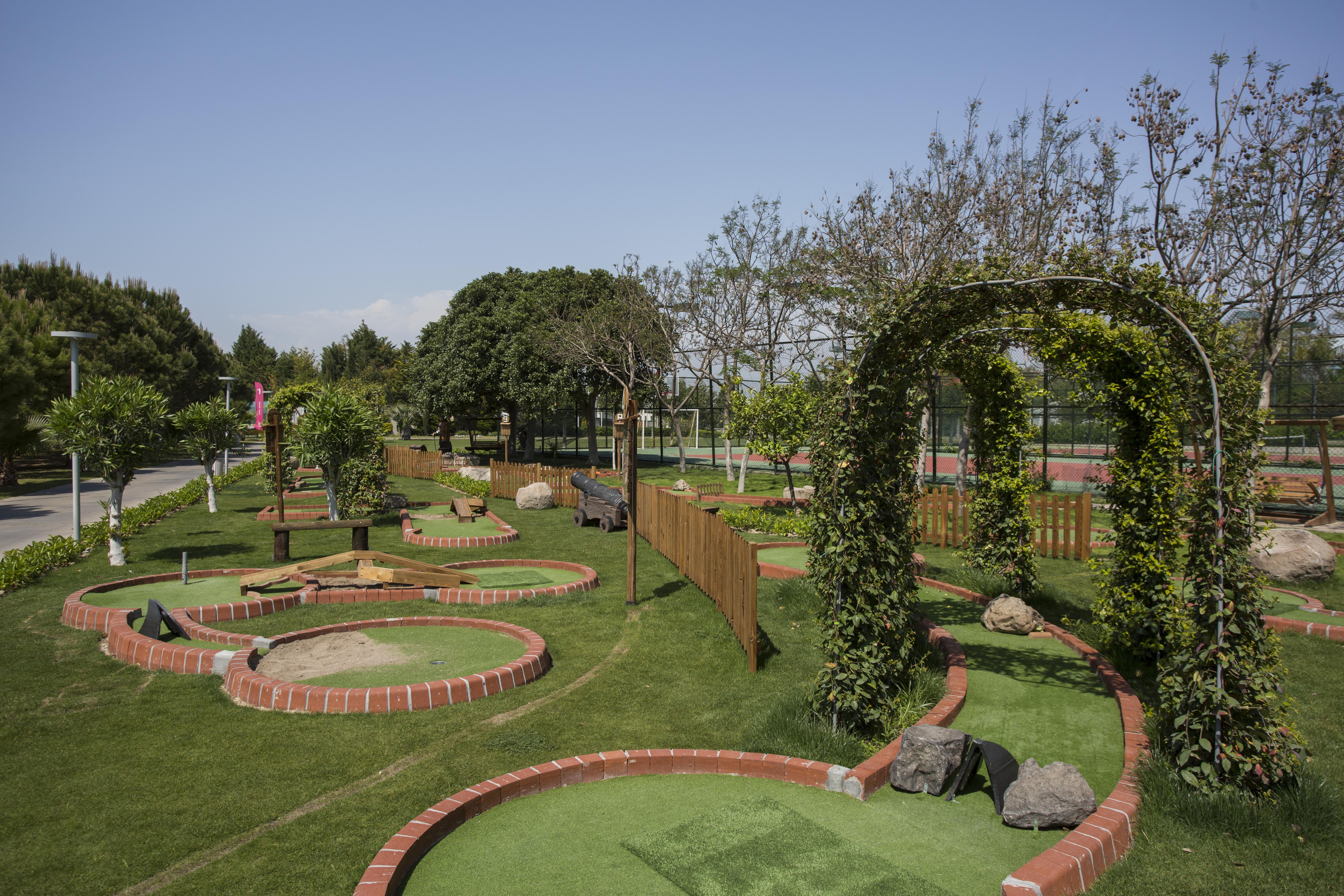 Lara Barut Collection-Ultra All Inclusive Antalia Esterno foto The golf course at the resort