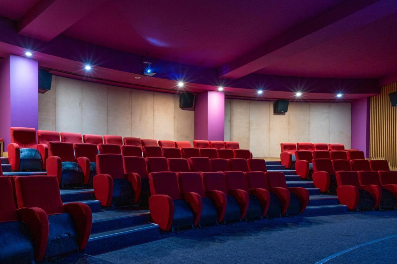Lara Barut Collection-Ultra All Inclusive Antalia Esterno foto The cinema at the National Centre for Early Music
