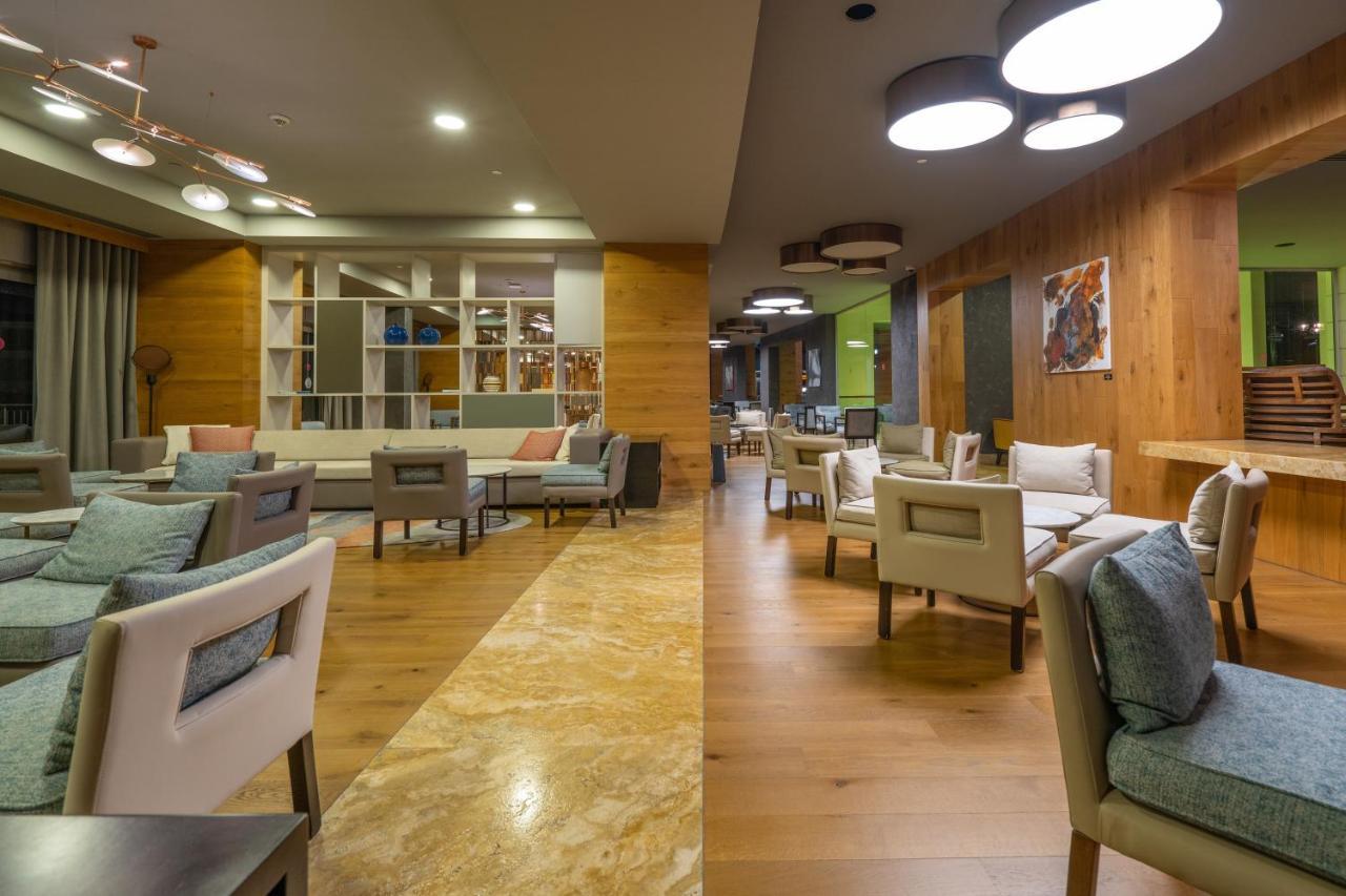 Lara Barut Collection-Ultra All Inclusive Antalia Esterno foto The lounge at the airport