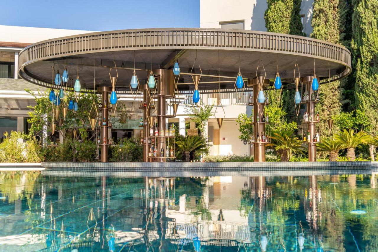 Lara Barut Collection-Ultra All Inclusive Antalia Esterno foto The pool at the hotel